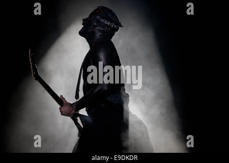 La ville de Mexico, Mexique. 25 octobre, 2014. Wes Borland de la bande 'Limp Bizkit' effectue au cours de l'enfer et Paradis Fest, dans la ville de Mexico, capitale du Mexique, le 25 octobre 2014. Crédit : Pedro Mera/Xinhua/Alamy Live News Banque D'Images