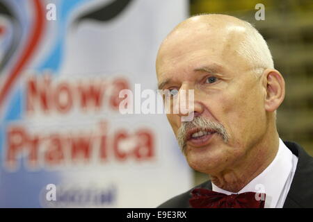 Gdansk, Pologne. 26, octobre 2014 controverse Membre du Parlement européen Janusz Korwin-Mikke participe à la convention électorale de son parti - le Congrès de la nouvelle droite à Gdansk. Les Polonais vont voter aux élections locales le 16 novembre. Credit : Michal Fludra/Alamy Live News Banque D'Images