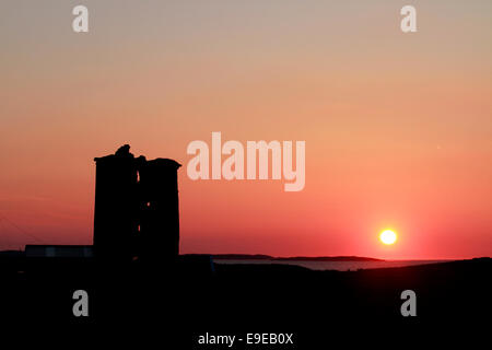 Au coucher du soleil, le château de Renvyle Renvyle, Connemara, comté de Galway, Irlande Banque D'Images