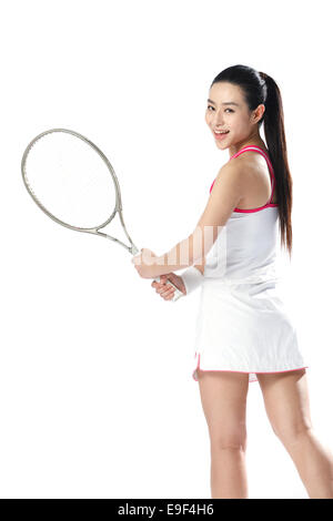 Les athlètes féminins jouent au tennis Banque D'Images