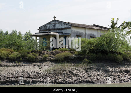 Église chrétienne au parc national des Sunderbans, West Bengal, India Banque D'Images