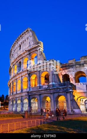 Colisée Rome Italie nuit Banque D'Images