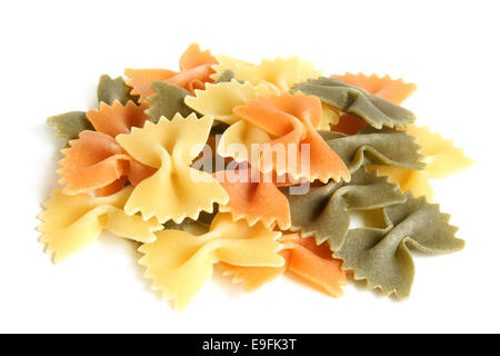 Les pâtes italiennes de couleur (Farfalle) Banque D'Images