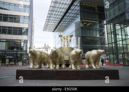 Buddy Bear Quadriga, Berlin, Allemagne Banque D'Images