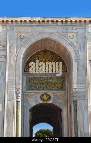 Les portes dans le palais de Topkapi à Istanbul Turquie Banque D'Images