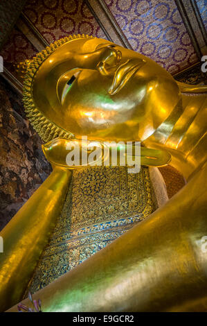 Bouddha couché, Wat Pho, Bangkok, Thaïlande Banque D'Images