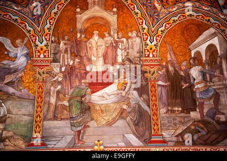 Plus de détails dans la cathédrale récemment restauré de St Matthias à Budapest Hongrie Banque D'Images