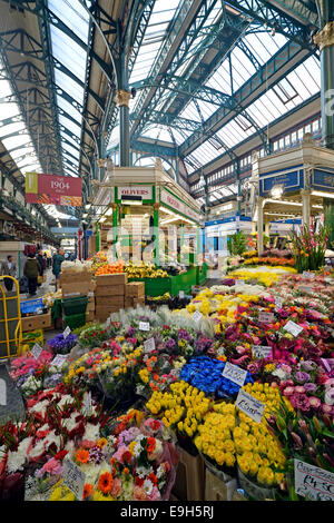 Fleuriste, marché Kirkgate Leeds, Leeds, West Yorkshire, England, United Kingdom Banque D'Images