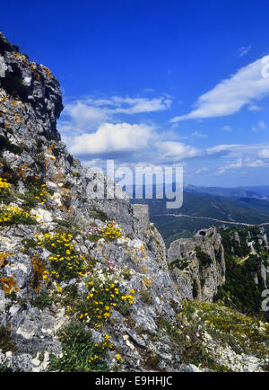 Château de Peyrepertuse, Pyrénées françaises sur la commune de Duilhac-sous-Peyrepertuse, département de l'Aude, France Banque D'Images