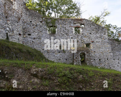 Château en ruine Rocca Arona Banque D'Images