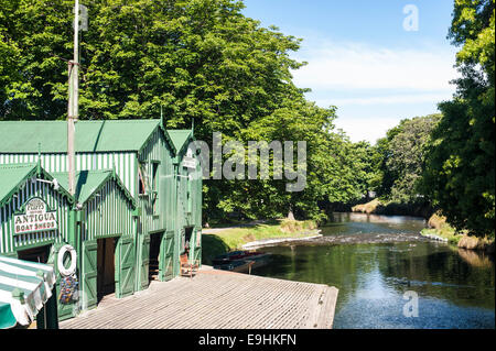 Boatshed, rivière Avon, Christchurch, Nouvelle-Zélande Banque D'Images