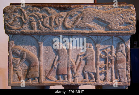 Font dans l'église St Mary, Burnham Deepdale, Norfolk, Angleterre, Royaume-Uni Banque D'Images