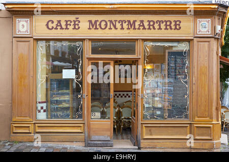 Café typique à Montmartre, près de Paris Sacre Coeur Banque D'Images