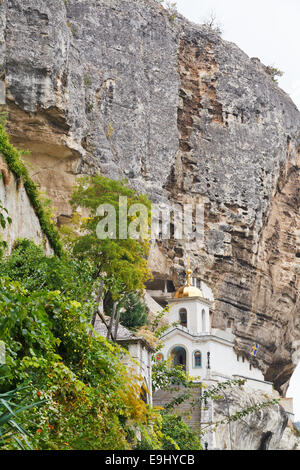 Monastère de l'Assomption dans les grottes de rock (Uspensky Saint Monastère de la grotte), Crimée Banque D'Images