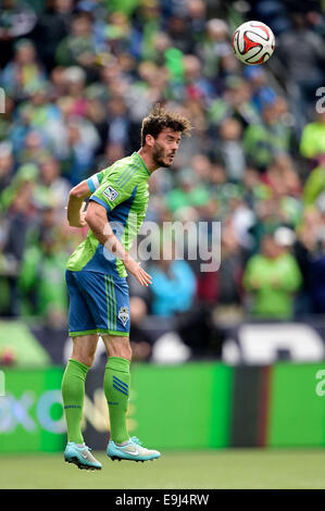 Le 25 octobre 2014. Le milieu de terrain .Seattle Sounders FC Brad Evans # 3 en action contre les Los Angeles Galaxy CenturyLink Field à Seattle, WA.. .Seattle Sounders FC bat Los Angeles Galaxy 2 - 0.George Holland / Cal Sport Media. Banque D'Images