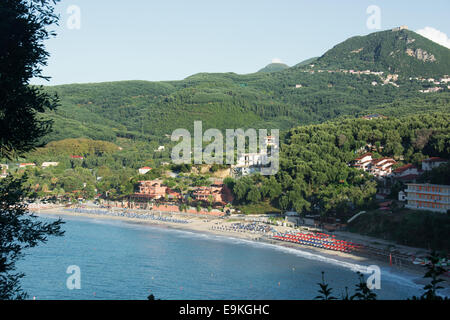 L'Épire, Grèce. Plage de Valtos Parga sur la côte ionienne. 2014. Banque D'Images