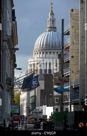 La Cathédrale St Paul, à Londres, de Cannon Street Banque D'Images