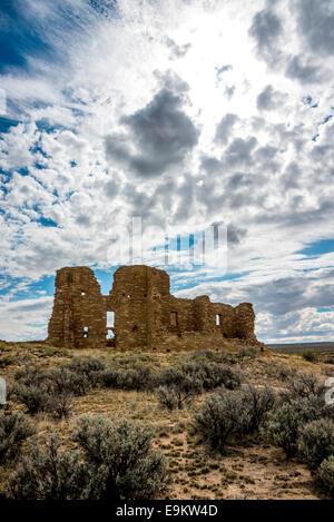 Pueblo Pintado est une ruine Anasazi au Nouveau Mexique qu'est une 'grande maison' associé à Chaco Culture National Historic Park. Banque D'Images