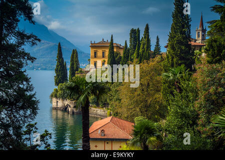 Villa Monastero, Varenna, Lac de Côme, Lombardie, Italie Banque D'Images