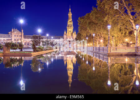 Séville, Espagne à Place d'Espagne (Plaza de España). Banque D'Images