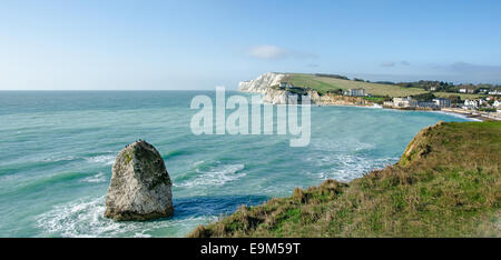 Pile à la mer de la Baie d'eau douce, à l'île de Wight. À l'ouest le long de la côte sud de l'île, en direction de Tennyson. Banque D'Images