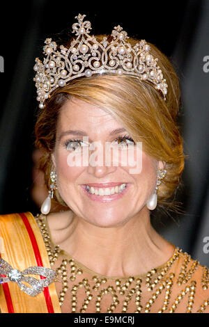 Tokyo, Japon. 29 Oct, 2014. Reine néerlandaise Maxima assiste à un dîner d'État au Palais Impérial de Tokyo, Japon, 29 octobre 2014. Roi des Pays-Bas et de la Reine sont sur ces quatre jours de visite d'état au Japon. Dpa : Crédit photo alliance/Alamy Live News Banque D'Images