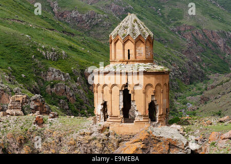 Khtzkonk ou monastère arménien Beşkilise Manastırı, Digor, Kars, Province, Région de l'Anatolie orientale de l'Anatolie, Turquie Banque D'Images