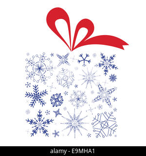 Illustration de boîte-cadeau de Noël avec un ruban rouge. Boîte-cadeau est plein de flocons bleu et isolé sur fond blanc Banque D'Images