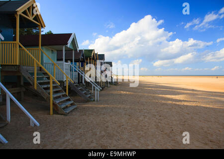 Cabines de plage Holkham beach au Wells-next-the-sea Norfolk UK Banque D'Images