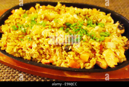 Riz frit avec des fruits de mer Banque D'Images