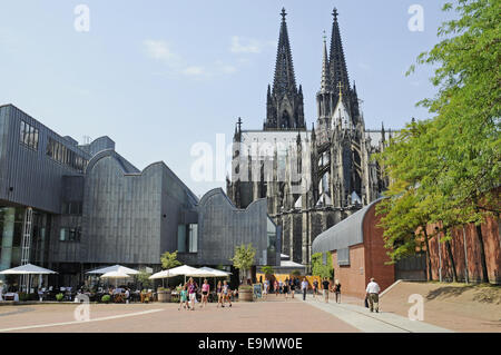 Museum Ludwig, Cathédrale, Cologne, Allemagne Banque D'Images