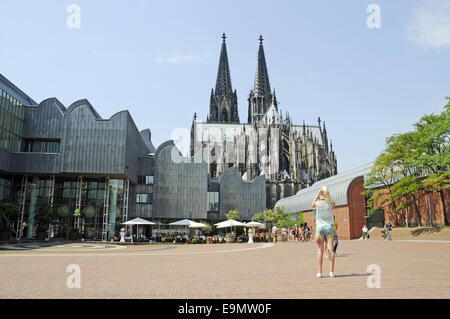 Museum Ludwig, Cathédrale, Cologne, Allemagne Banque D'Images