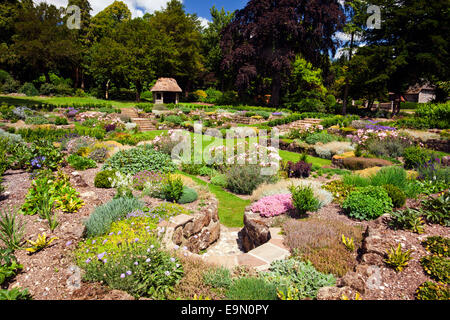 Le jardin en contrebas restauré au West Dean Gardens, West Sussex, England, UK Banque D'Images