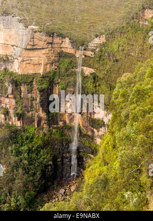 Cascade dans les Montagnes Bleues en Australie Banque D'Images