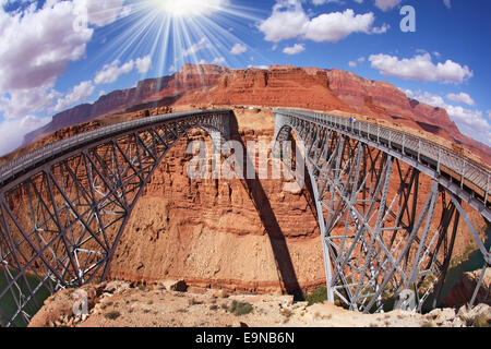 Le Navajo Bridge sur la rivière Colorado Banque D'Images