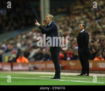 Londres, Royaume-Uni. 28 Oct, 2014. Swansea's Gary Monk en action.League Cup quatrième round- Liverpool vs Swansea City - Anfield - Angleterre - 28 octobre 2014 - Photo David Klein/Sportimage. © csm/Alamy Live News Banque D'Images