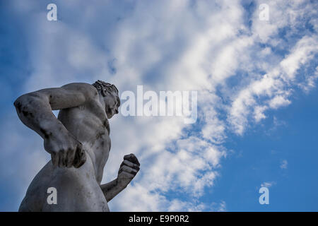 Statue d'un coureur en Stadio dei Marmi, Rome, Italie Banque D'Images