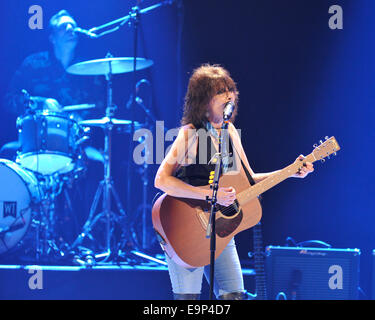 Toronto, Canada. 30Th Oct 2014. Musicien américain Christine Ellen 'Chrissie Hynde' effectue au Massey Hall. Credit : EXImages/Alamy Live News Banque D'Images