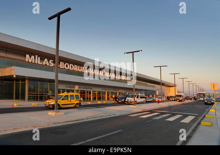 Bodrum/Milas Airport (BJV) Terminal International, ouvert 2013 à Province de Mugla, Turquie. Banque D'Images