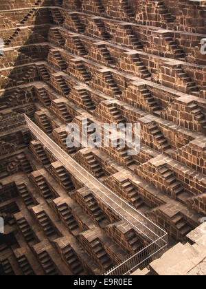 Chand Baori cage dans le village d'Abhaneri près de Jaipur, Rajasthan, Inde. Banque D'Images