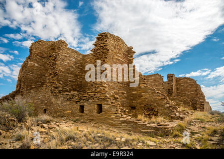 Pueblo Pintado est une ruine en Anasazi Chaco Canyon dans le nord du Nouveau Mexique. Il a été construit en 1060-1061 par A.D. Pueblo ancêtres. Banque D'Images