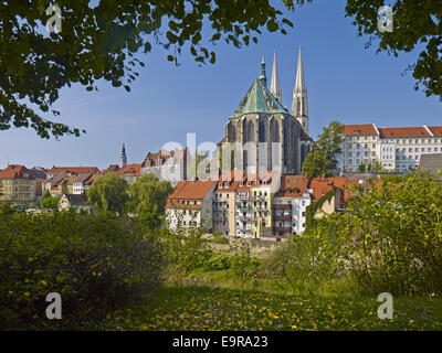 Vue de la vieille ville avec l'église Saint Pierre et Paul à Görlitz, Allemagne Banque D'Images