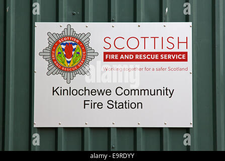 D'Incendie et de sauvetage écossais sign on Fire Station, Kinlochewe Banque D'Images