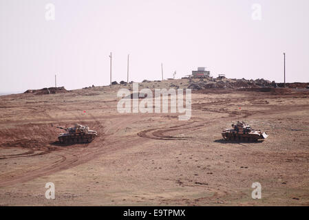 Chars dans la République turque près de la frontière, Kobane Suruc, Turquie Octobre 2014 Banque D'Images