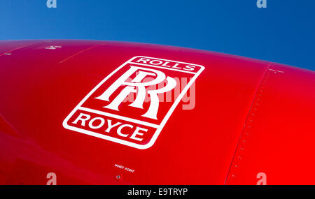 Badge de Rolls Royce sur un Boeing 787 Dreamliner turbine engine. Banque D'Images