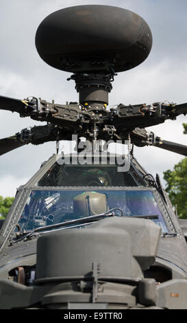 Duxford,UK - 25 mai 2014 : un hélicoptère Apache à Duxford D-Day Airshow" Banque D'Images