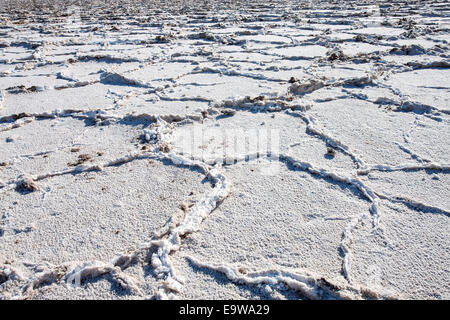 Surface du bassin de Badwater, aussi appelé le marais salant Banque D'Images