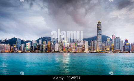 Hong Kong, Chine city skyline at Victoria Harbour. Banque D'Images