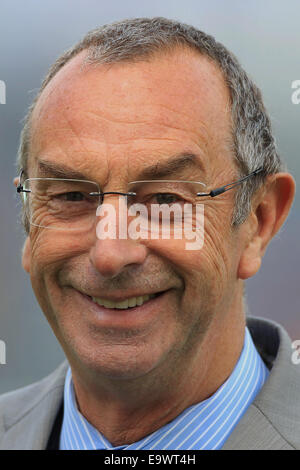 Cricket - Sky commentateur David 'Bourdon' Lloyd smiling portrait Banque D'Images