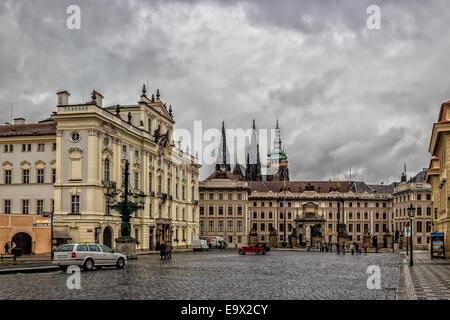 Le noir et blanc décorations sgraffite sur les murs des palais Schwarzenberg, édifice Renaissance à Prague Banque D'Images